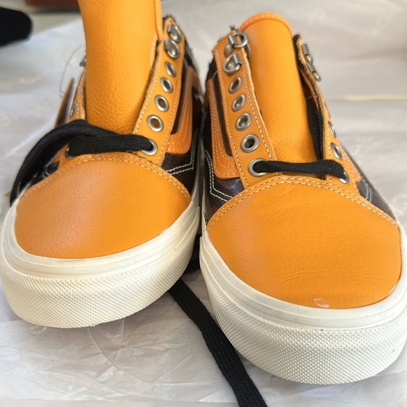 #51❤️ Brand new Vans all leather weather MTE sneakers - Picture 7 of 12